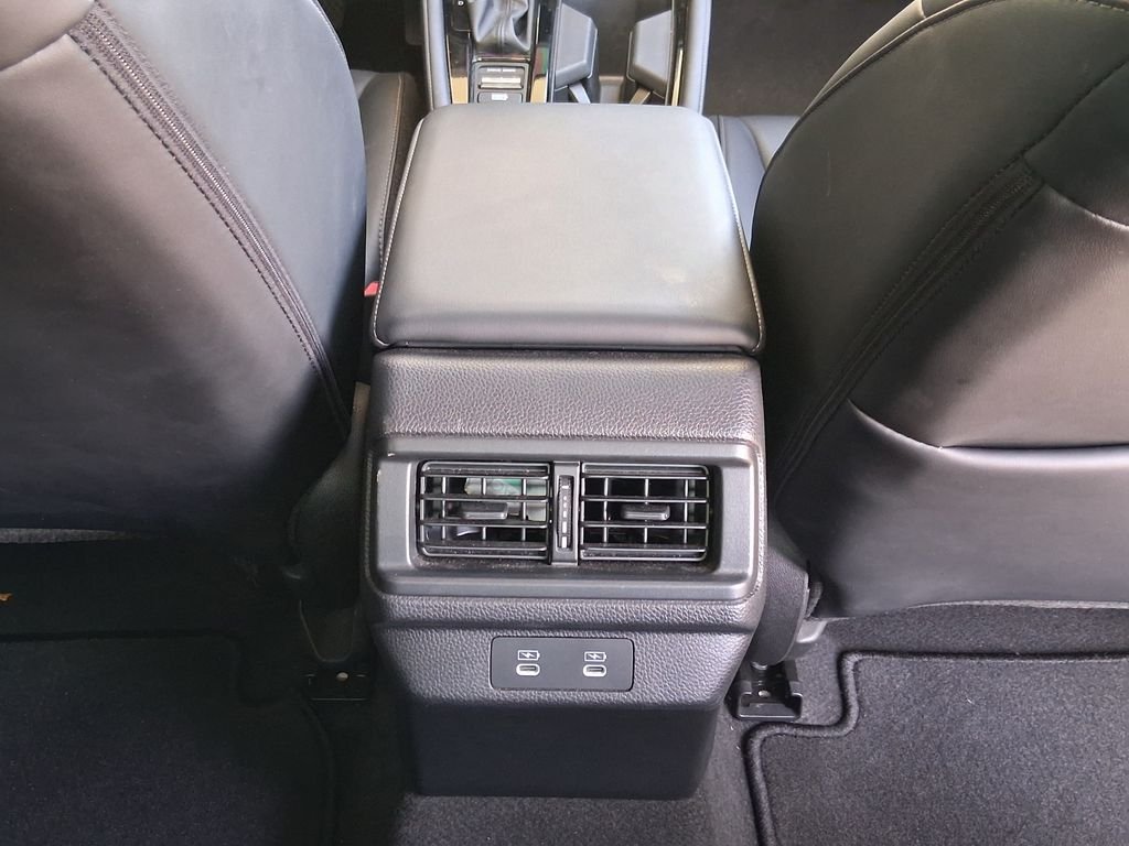 Used 2025 White Honda Touring image 21