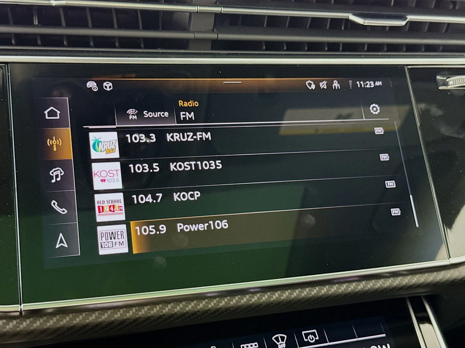 New 2025 White Audi 4.0T image 15