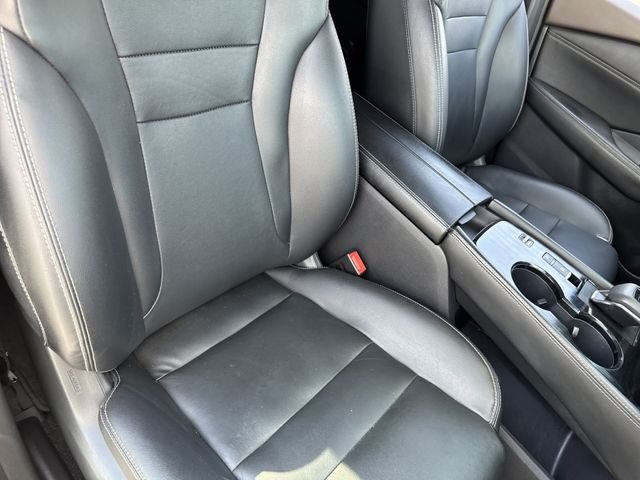 Used 2023 Gray Nissan SL image 17