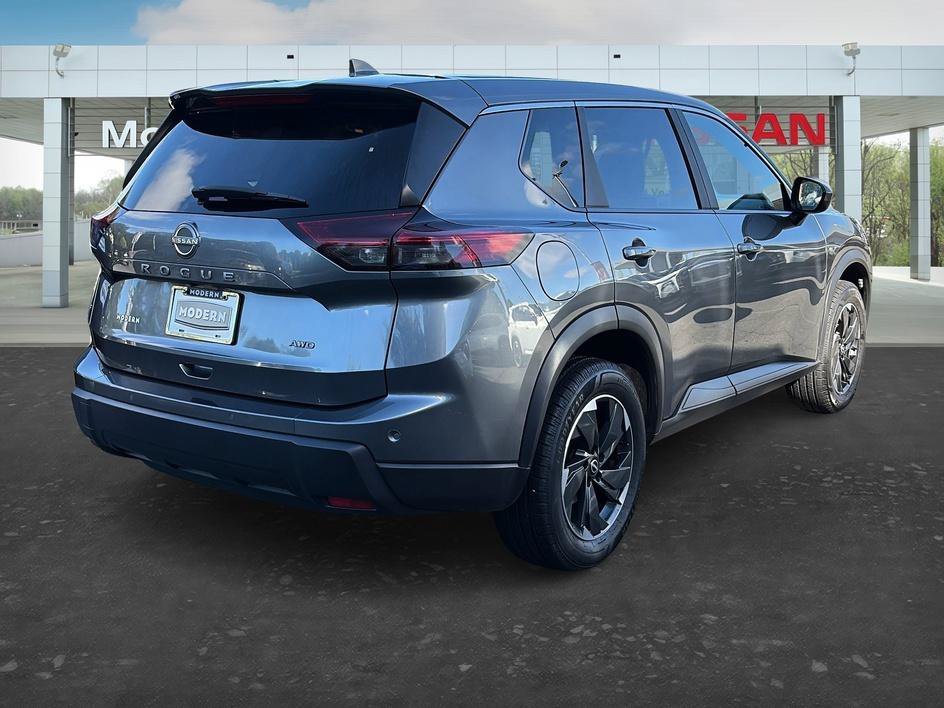 Used 2025 Gun Metallic Nissan SV image 5