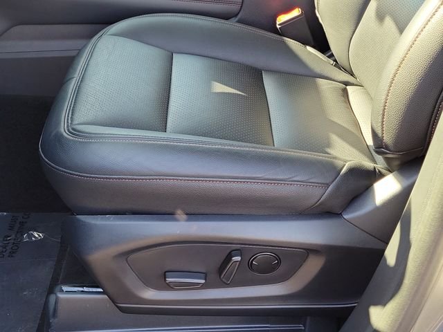 Used 2025 Carbonized Gray Metallic Ford Active image 16