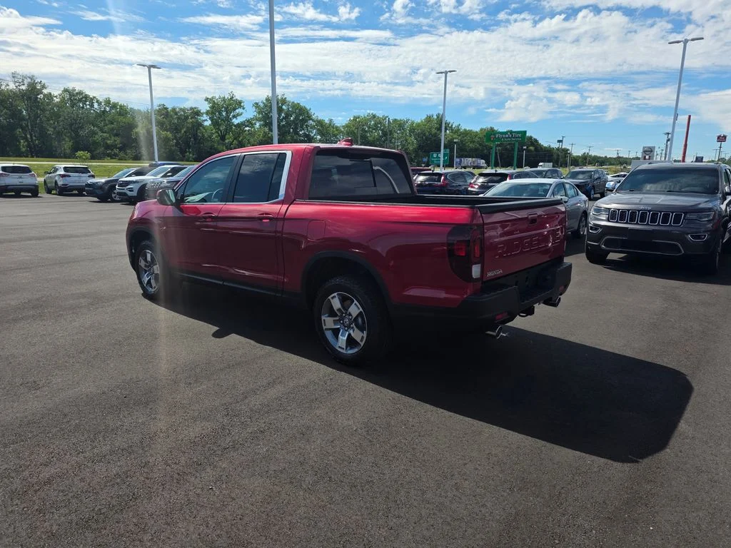 New 2026 Radiant Red Metallic II Honda RTL image 5