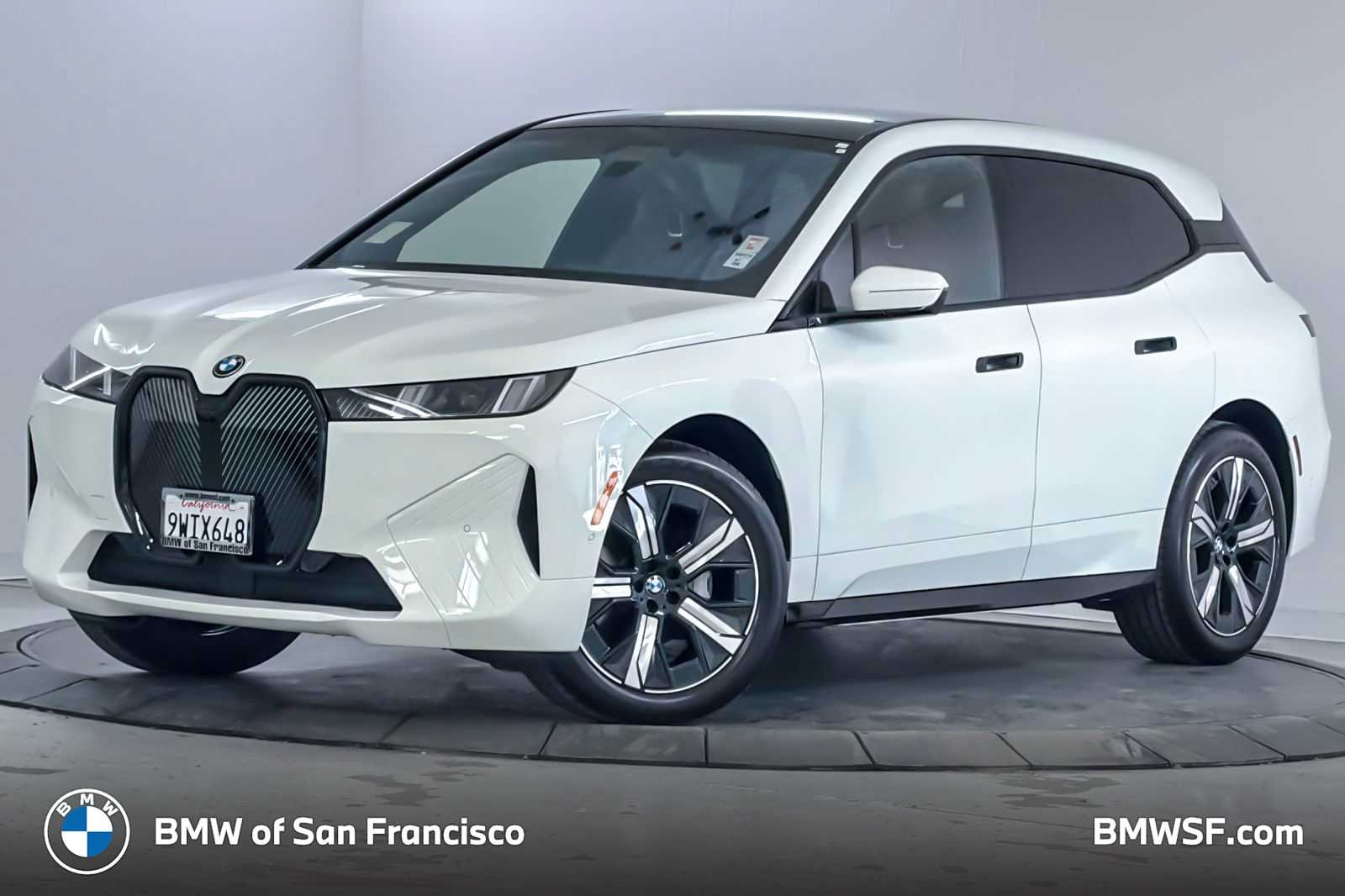 2026 BMW iX xDrive45's photo