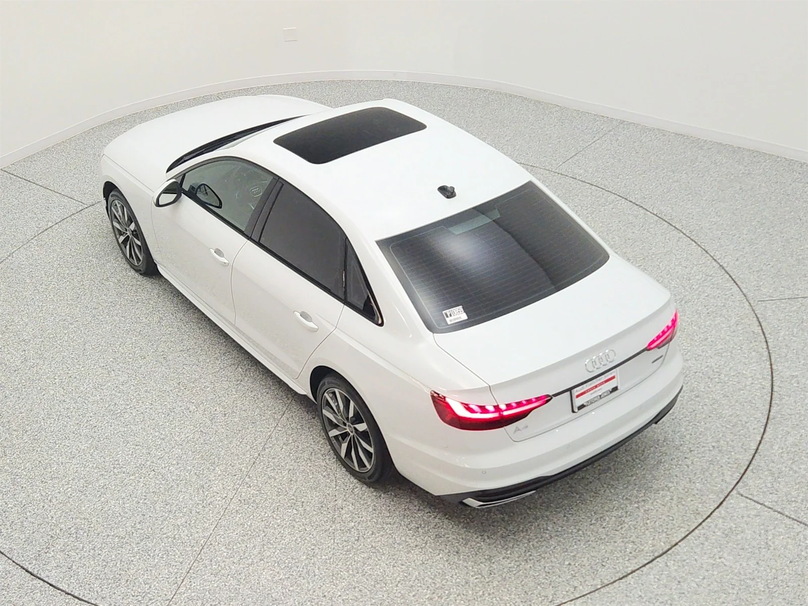 Used 2023 Glacier White Metallic Audi Premium Plus 40 TFSI quattro image 28