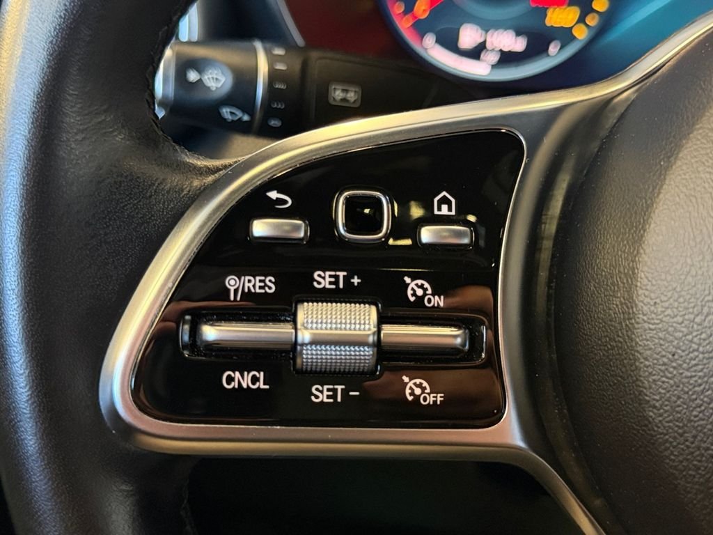 Used 2023 White Mercedes-Benz GLC 300 Coupe image 31