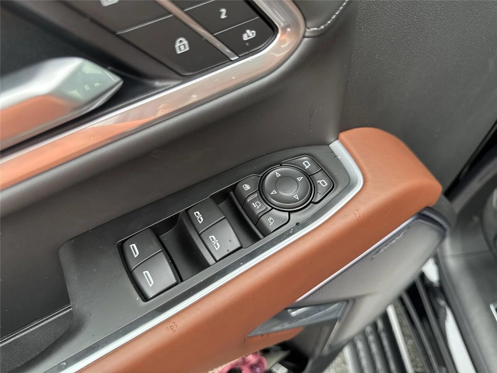 New 2026 Onyx Black GMC Denali Ultimate image 24
