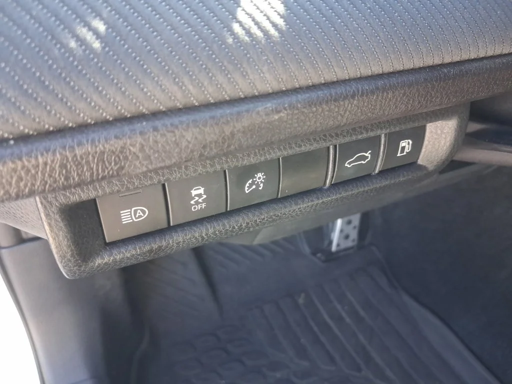 Used 2025 White Toyota SE image 25