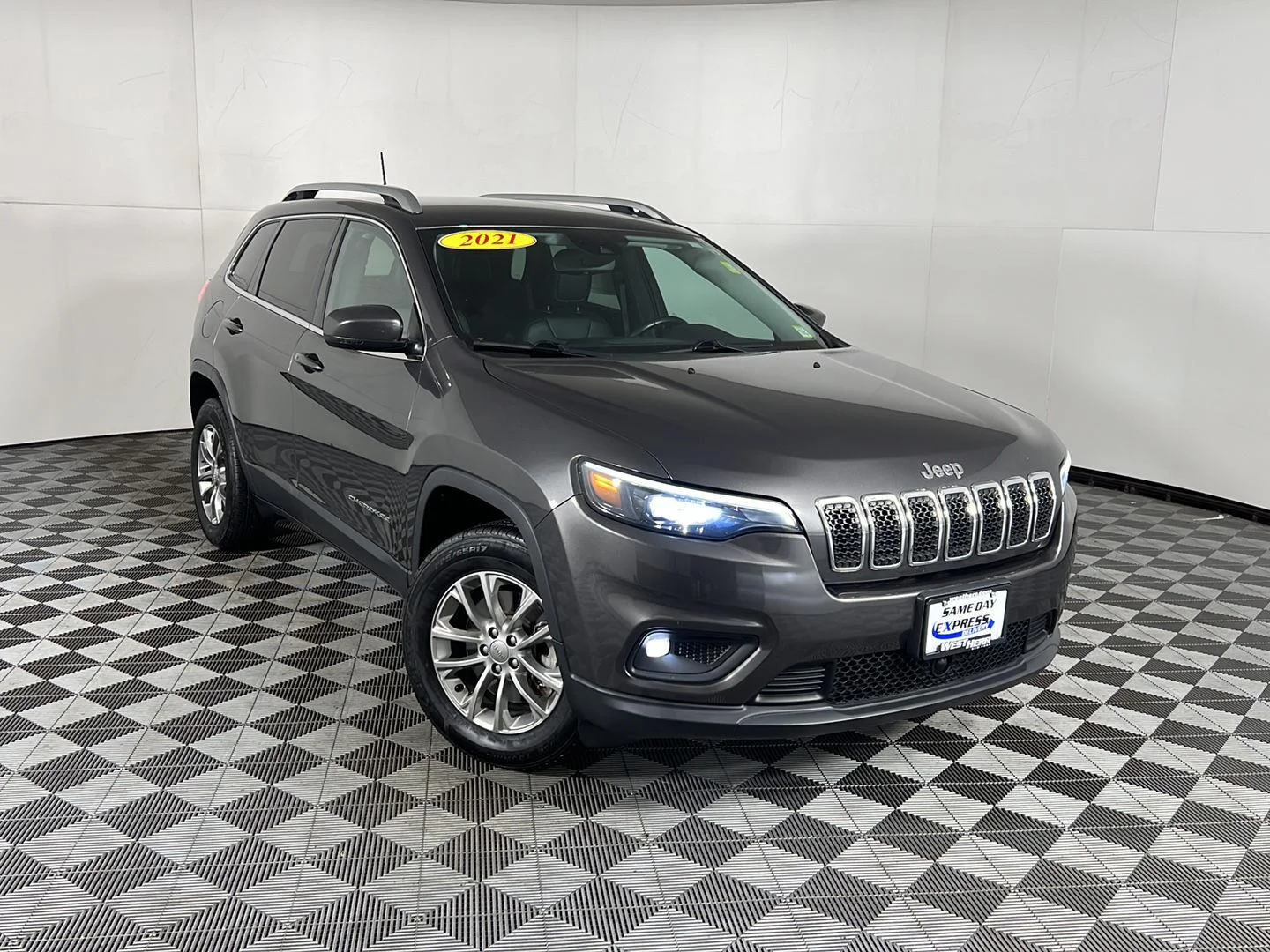 Used 2021 Gy Jeep Latitude Plus image 7