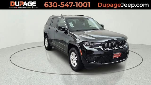 Used 2023 Black Jeep Laredo image 1