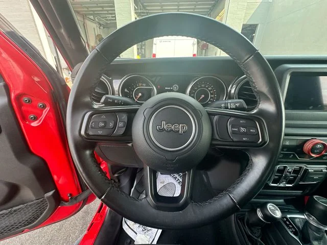 Used 2022 Red Jeep Sport image 16