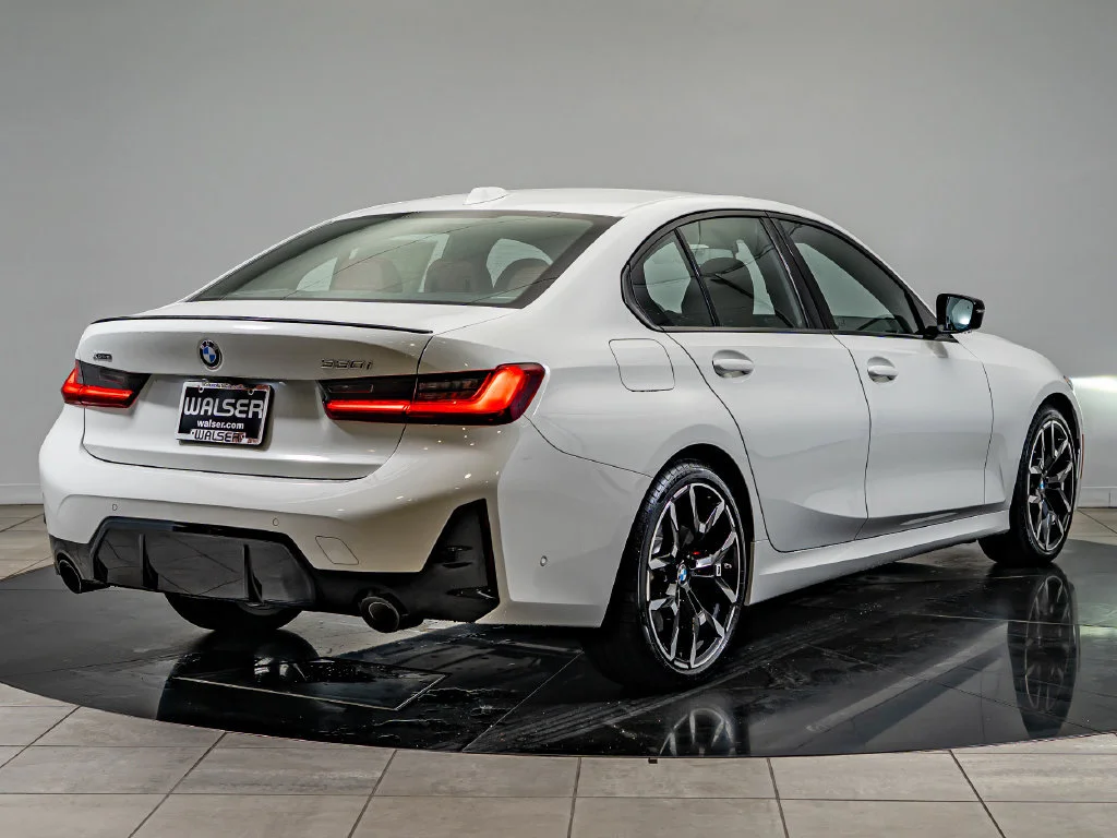 New 2026 Alpine White BMW 330i xDrive image 5