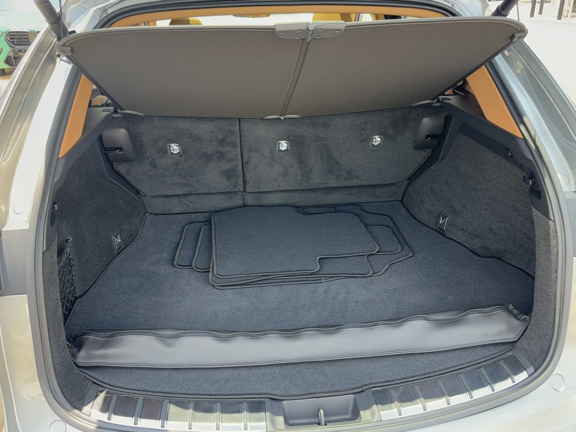 Used 2024 Atomic Silver Lexus Luxury image 5