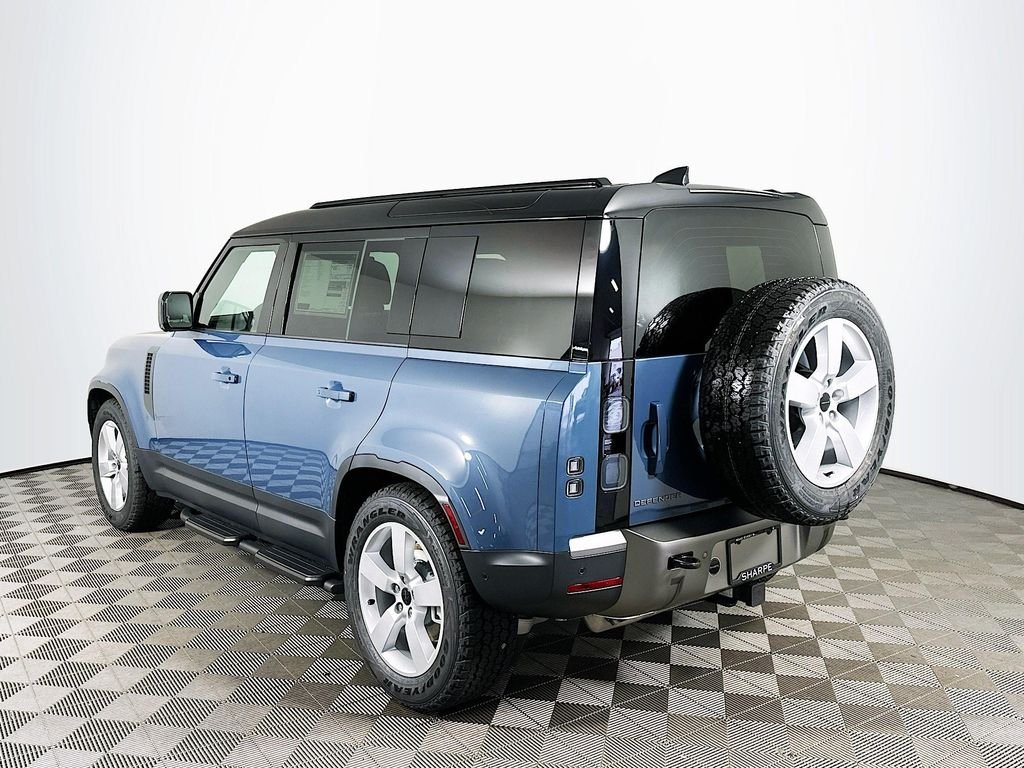 Used 2026 Tasman Blue Land Rover S image 7