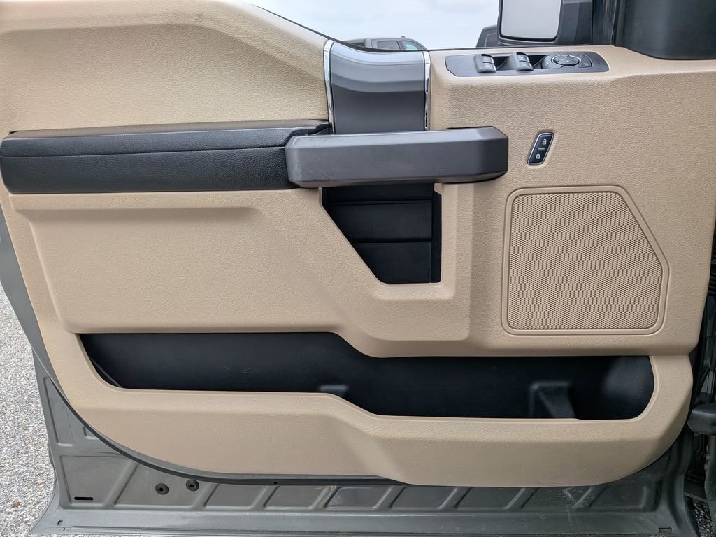 Used 2019 Green Ford XLT image 28