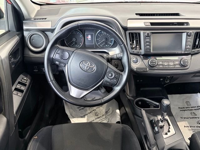 Used 2016 Red Toyota XLE image 15