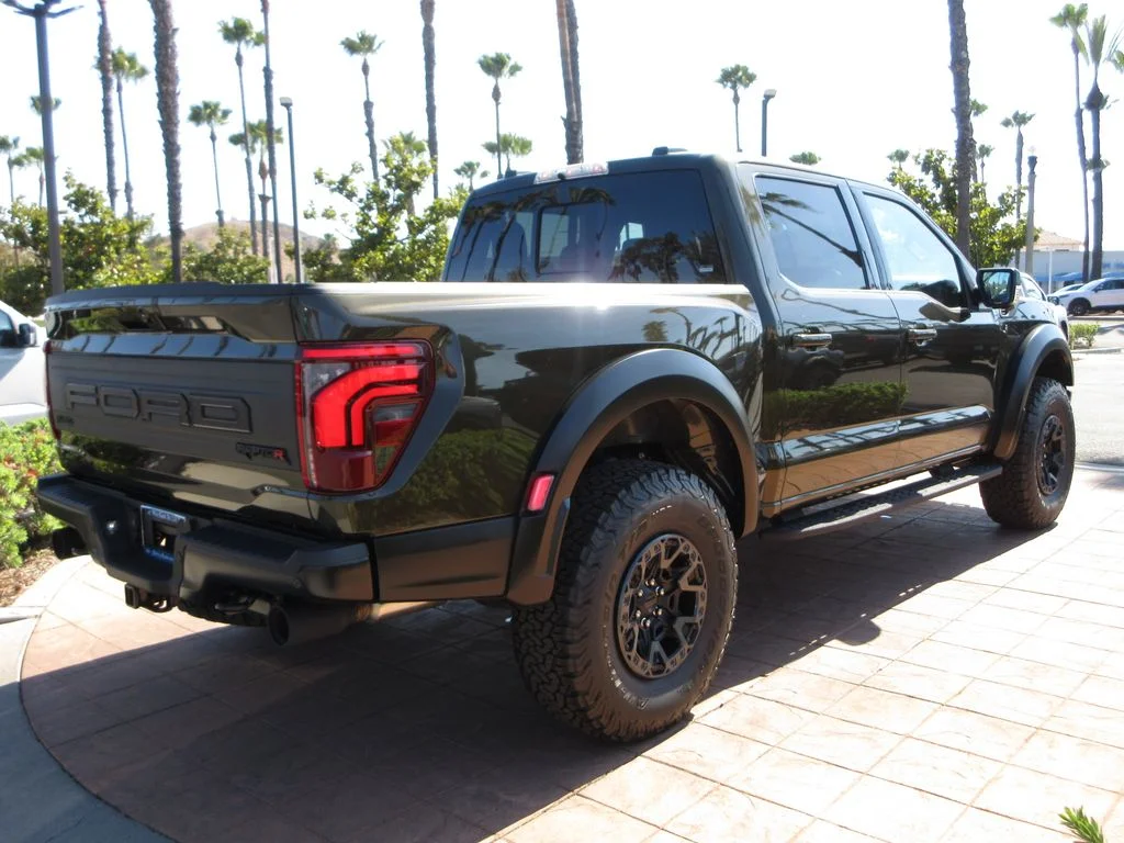 New 2026 Shelter Green Ford Raptor image 4
