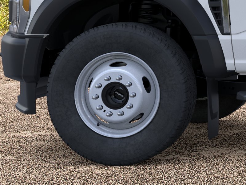 New 2026 Oxford White Ford F-600® XL image 19