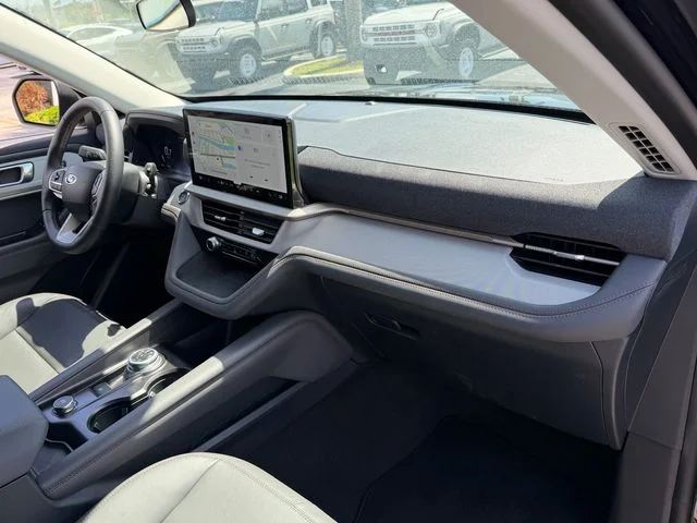 New 2026 Agate Black Metallic Ford Active image 7
