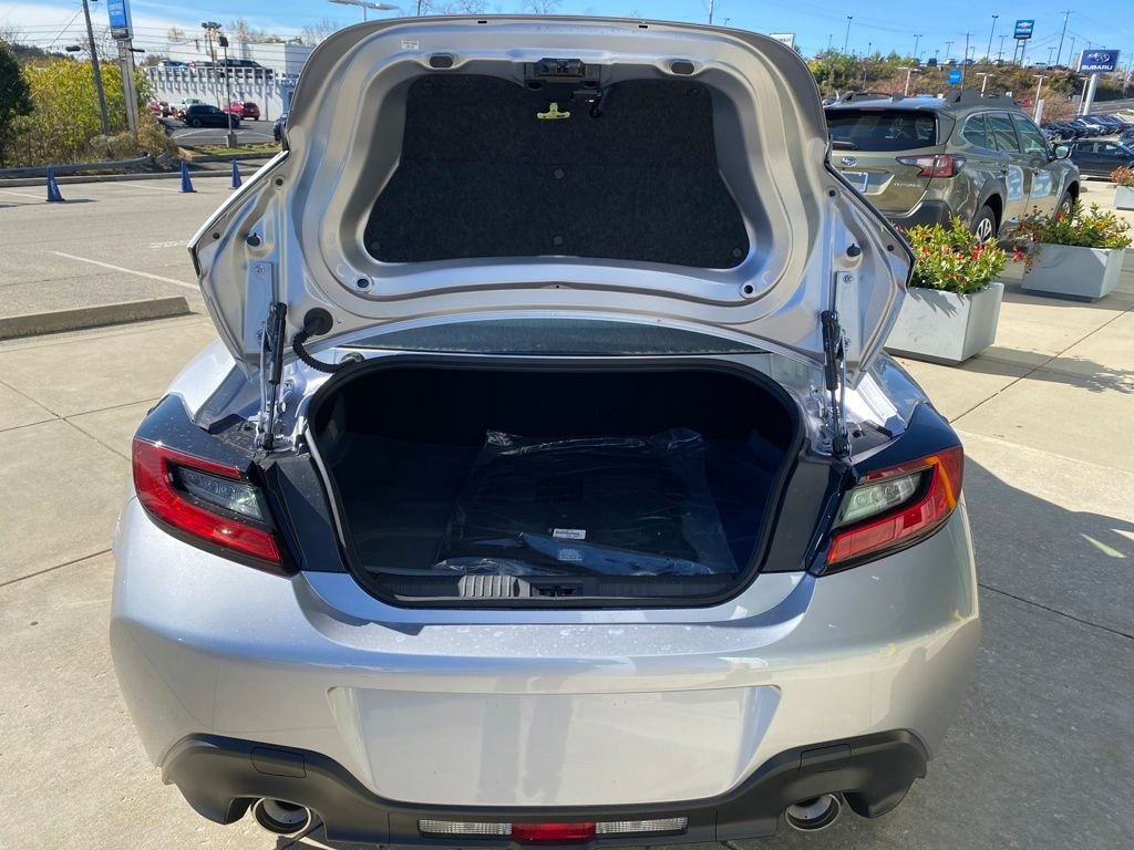 2025 Subaru BRZ tS - Photo 14