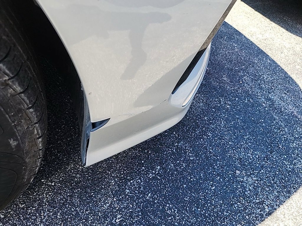 Used 2019 Silver Hyundai SE image 30