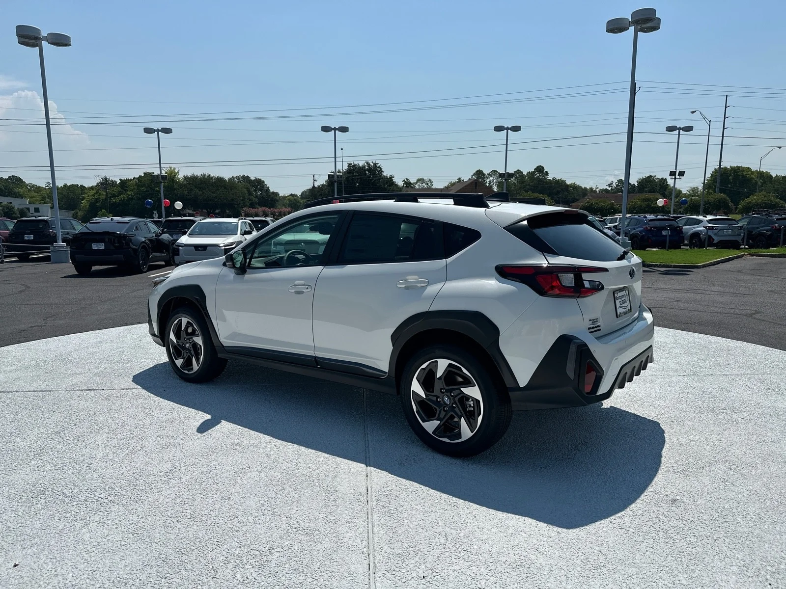 New 2026 CRYSTAL WHITE PEARL Subaru Limited image 5