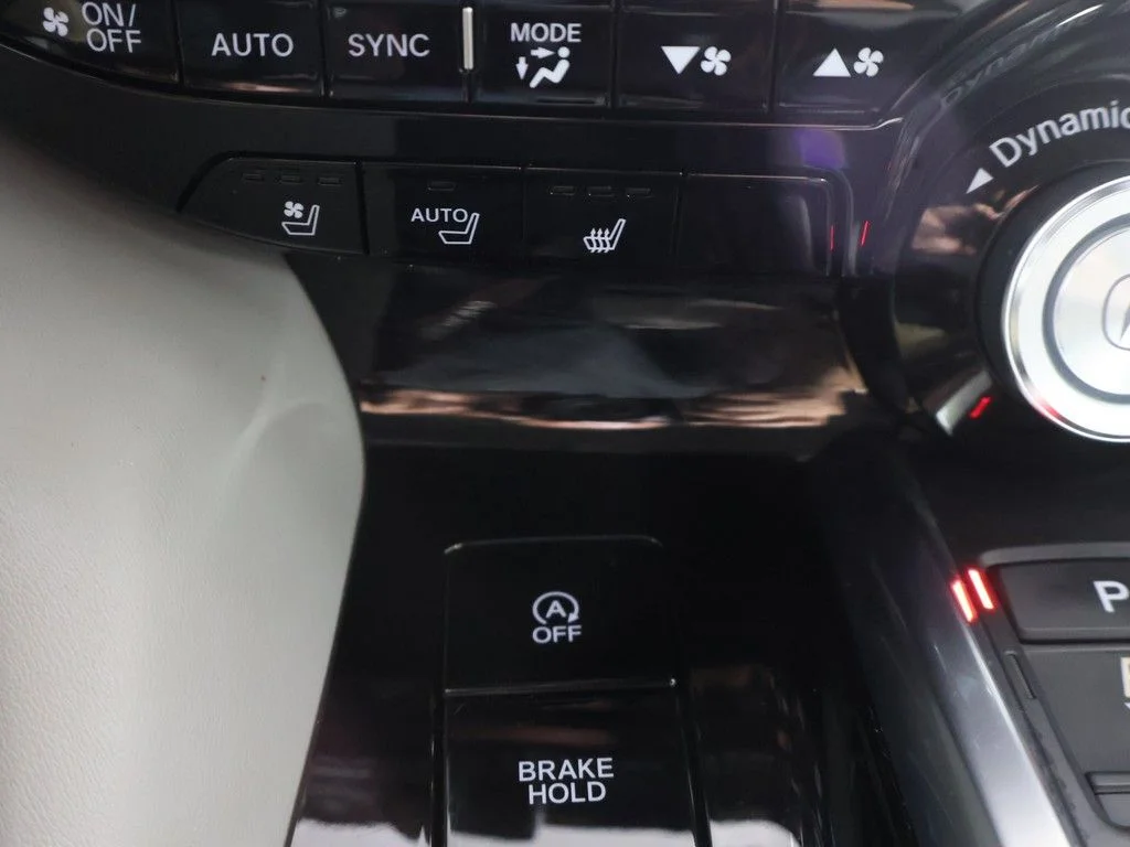 Used 2022 Silver Acura Advance image 53