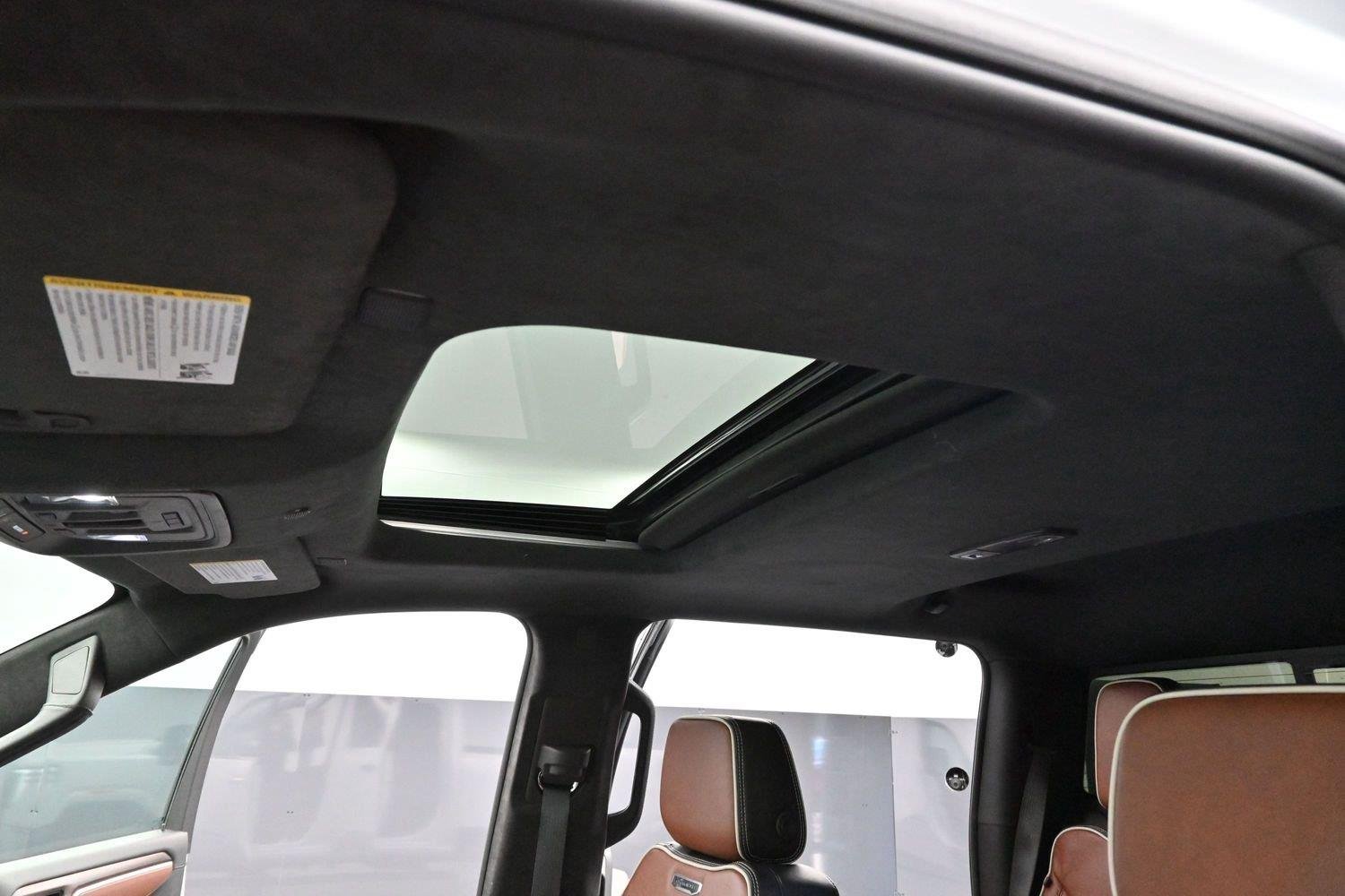 Used 2025 Summit White GMC Denali Ultimate image 31