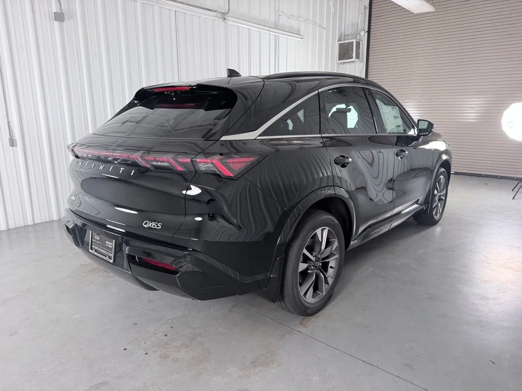 New 2027 BLACK OBSIDIAN INFINITI Luxe AWD image 6