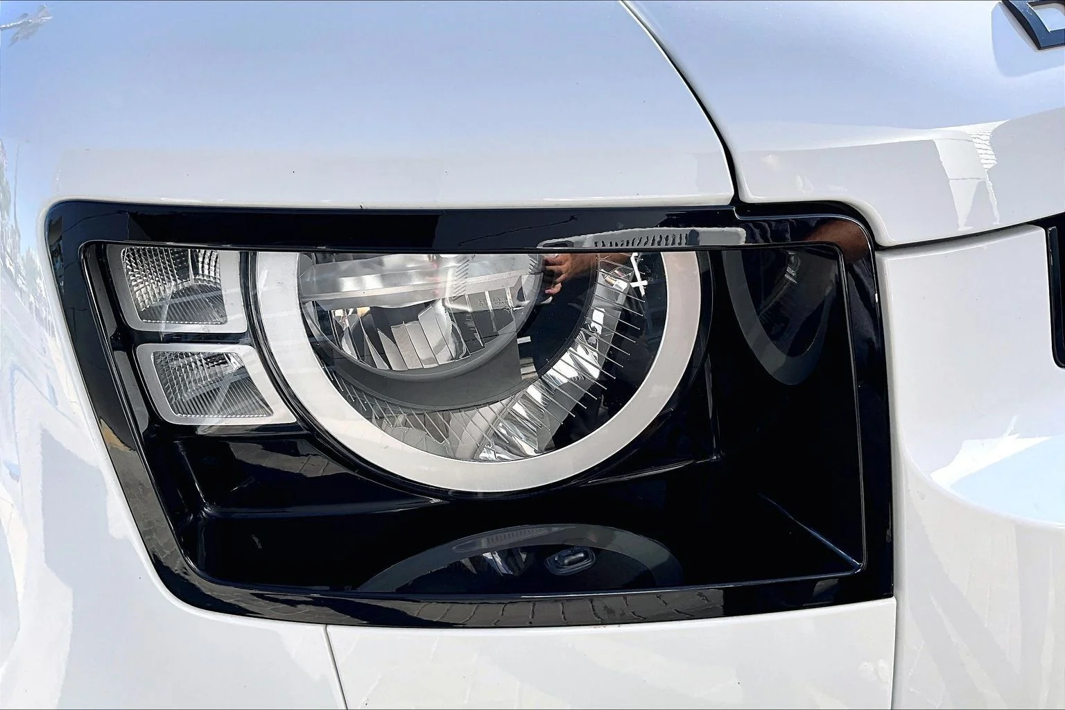 Certified Used 2023 White Land Rover S image 26