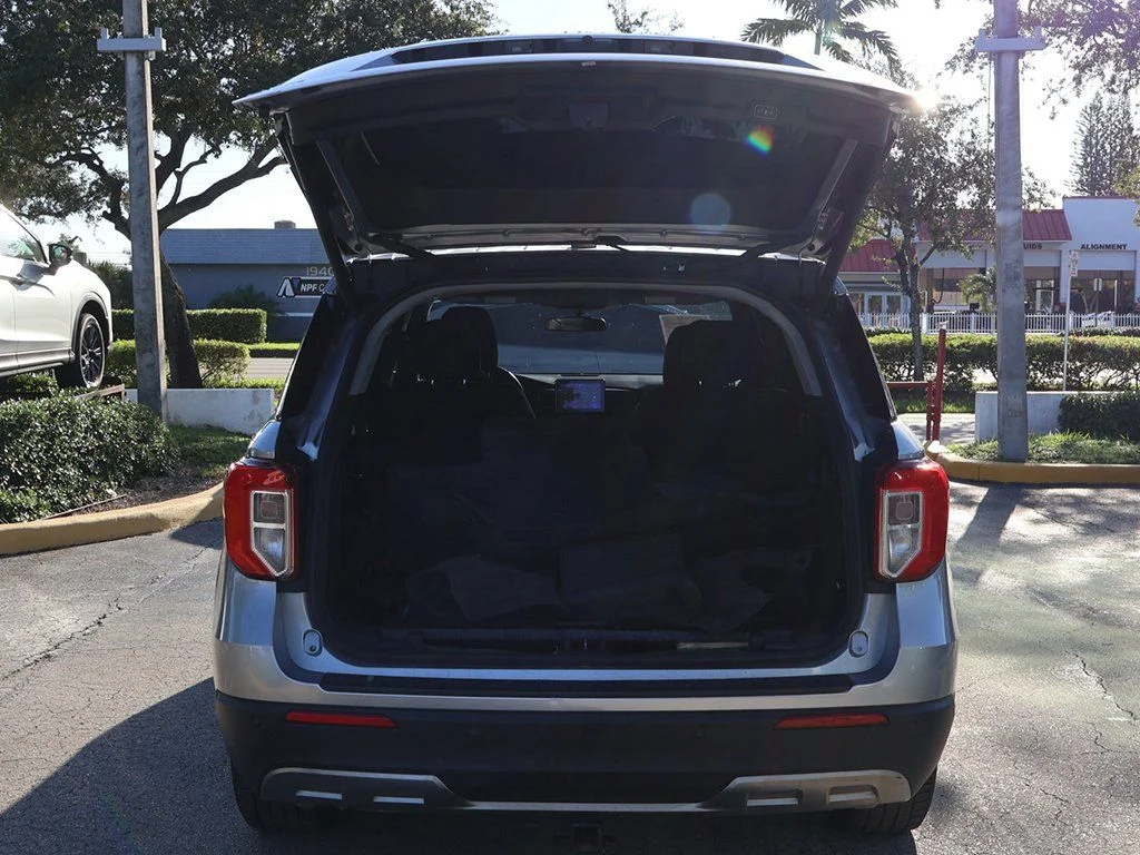 2023 Ford Explorer XLT - Photo 17