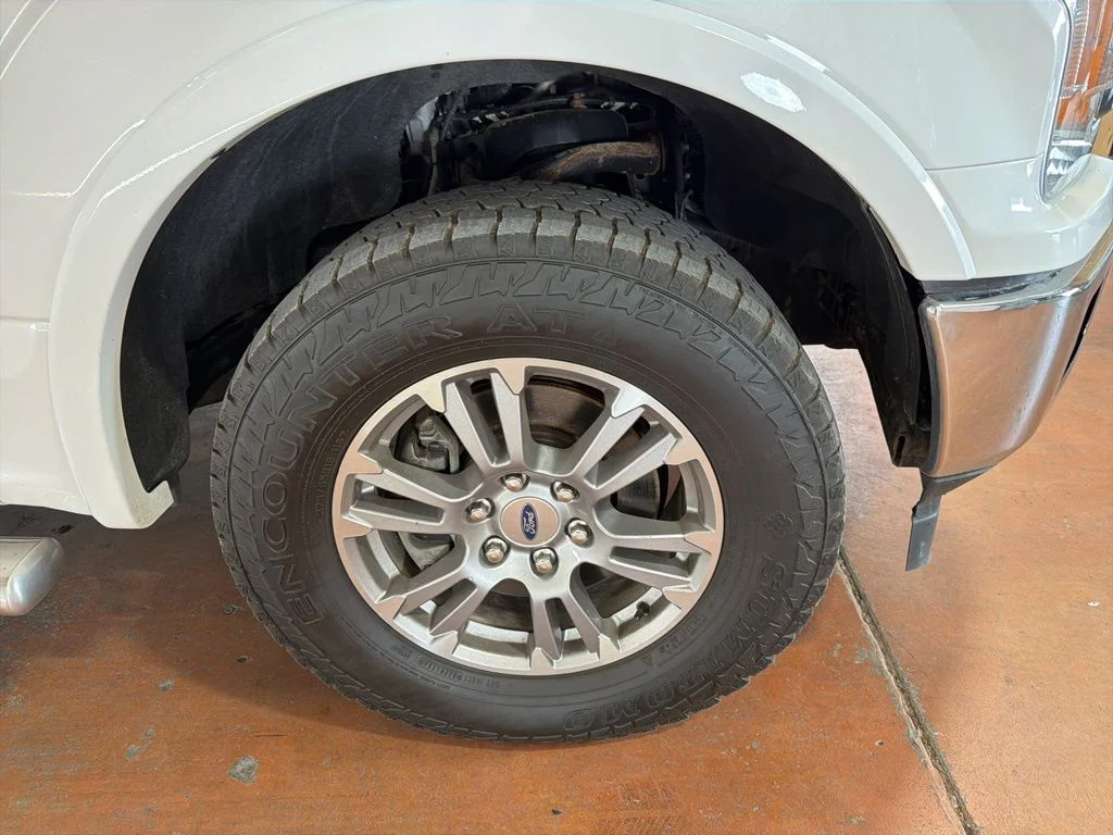 Used 2020 White Ford Lariat image 10