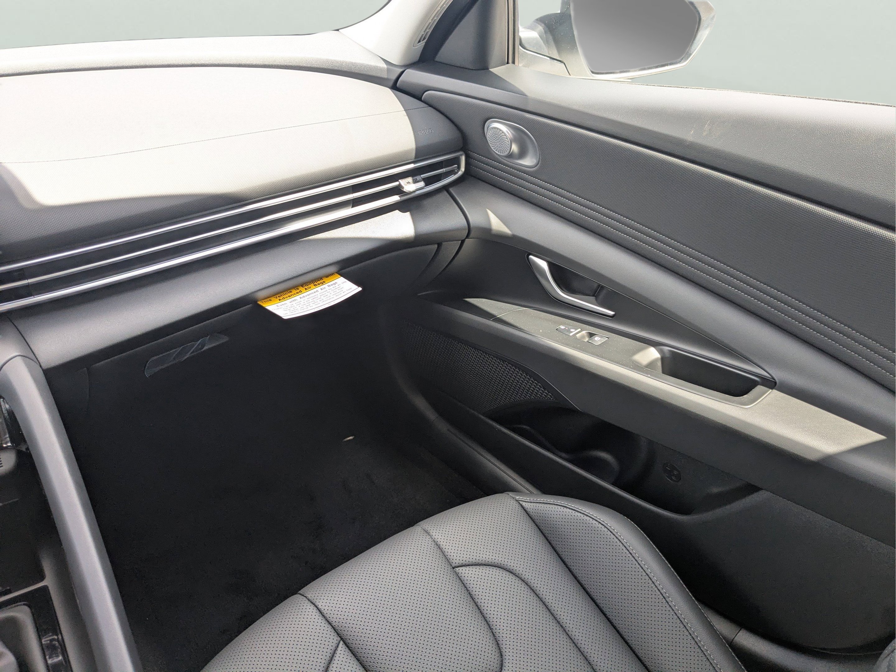 New 2026 Serenity White Hyundai Limited image 18