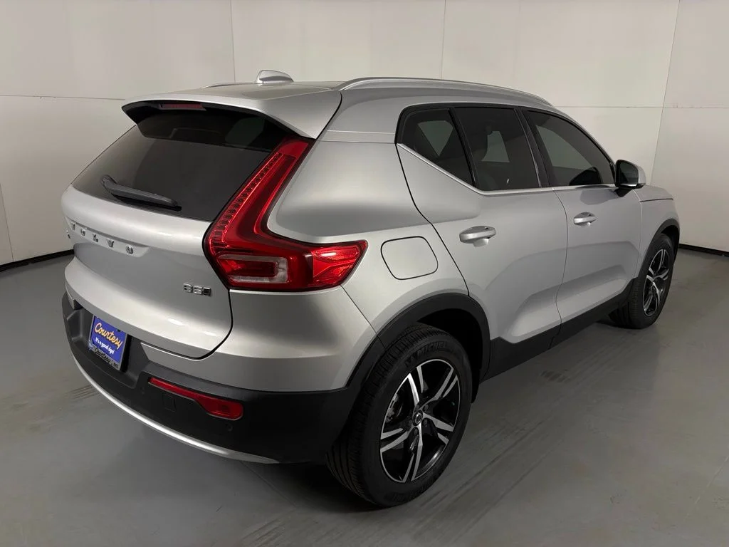 Used 2023 Silver Volvo Plus image 8