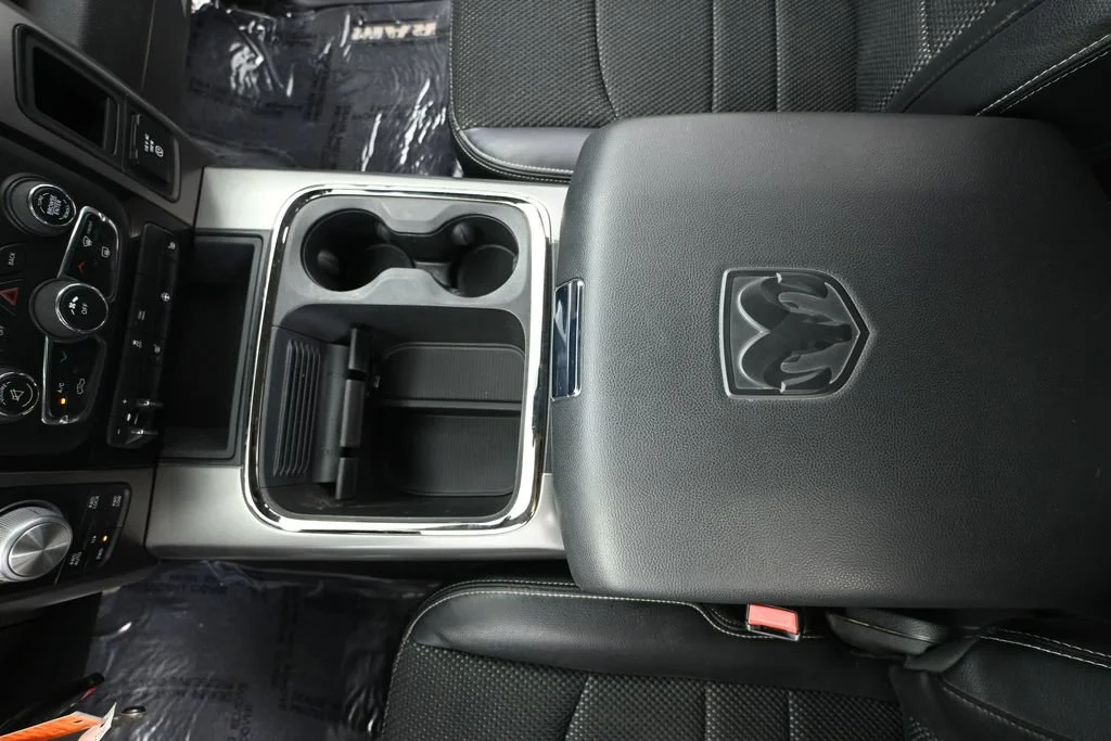 Used 2018 White Ram Sport image 26