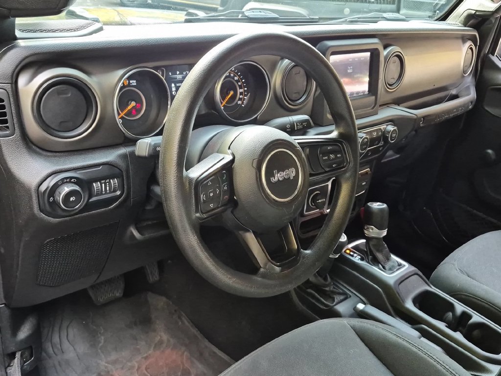 Used 2019 Gray Jeep Sport image 11