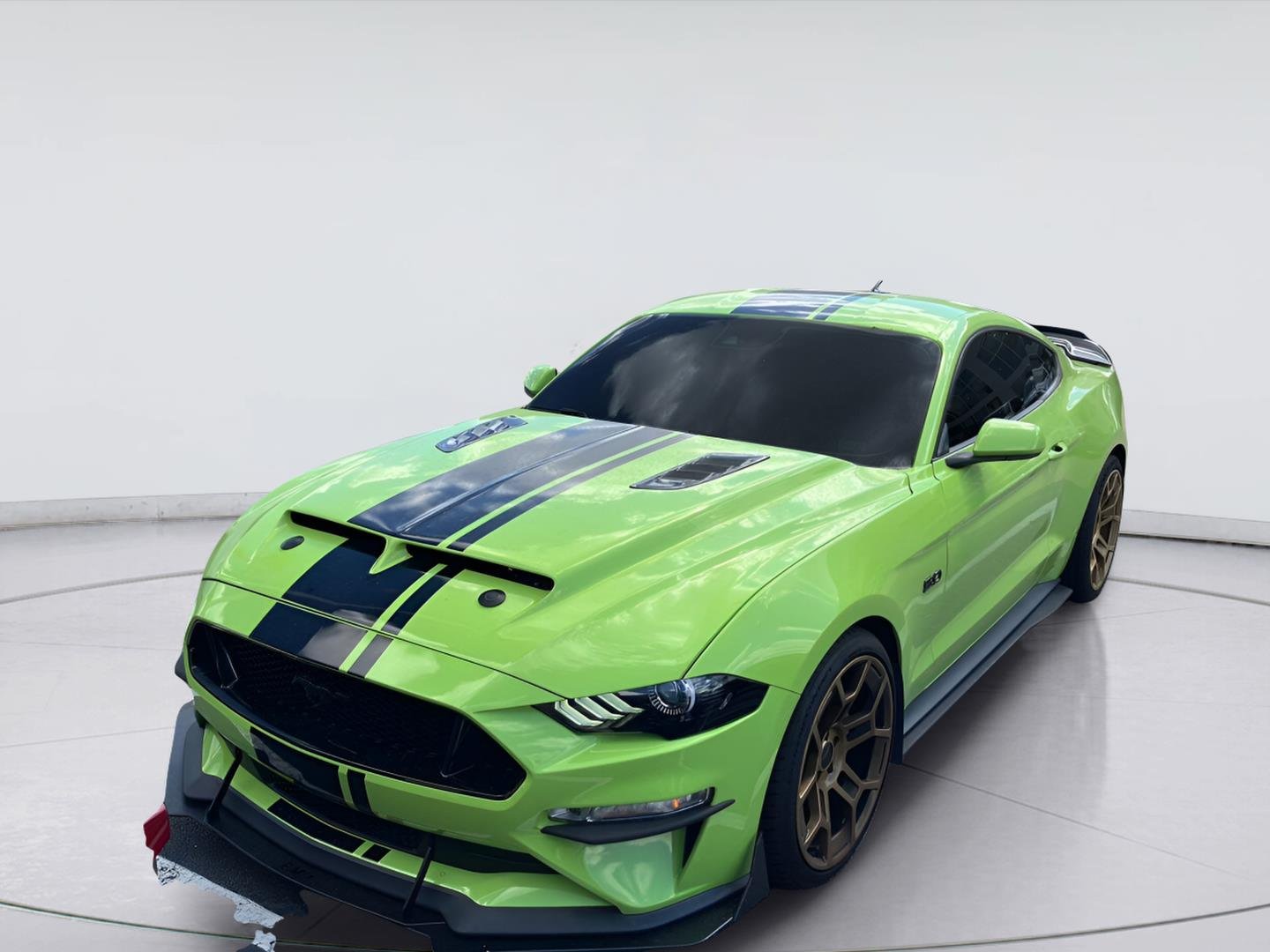 Used 2020 Grabber Lime Ford GT image 1