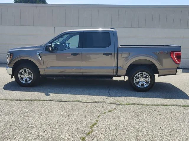 Certified Used 2023 Gray Ford XLT image 10