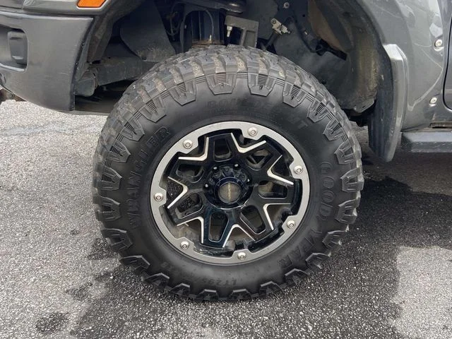 Used 2019 Gray Ford XLT image 4