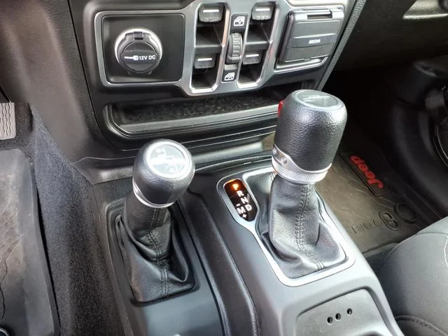 Used 2021 Gray Jeep Sport image 27
