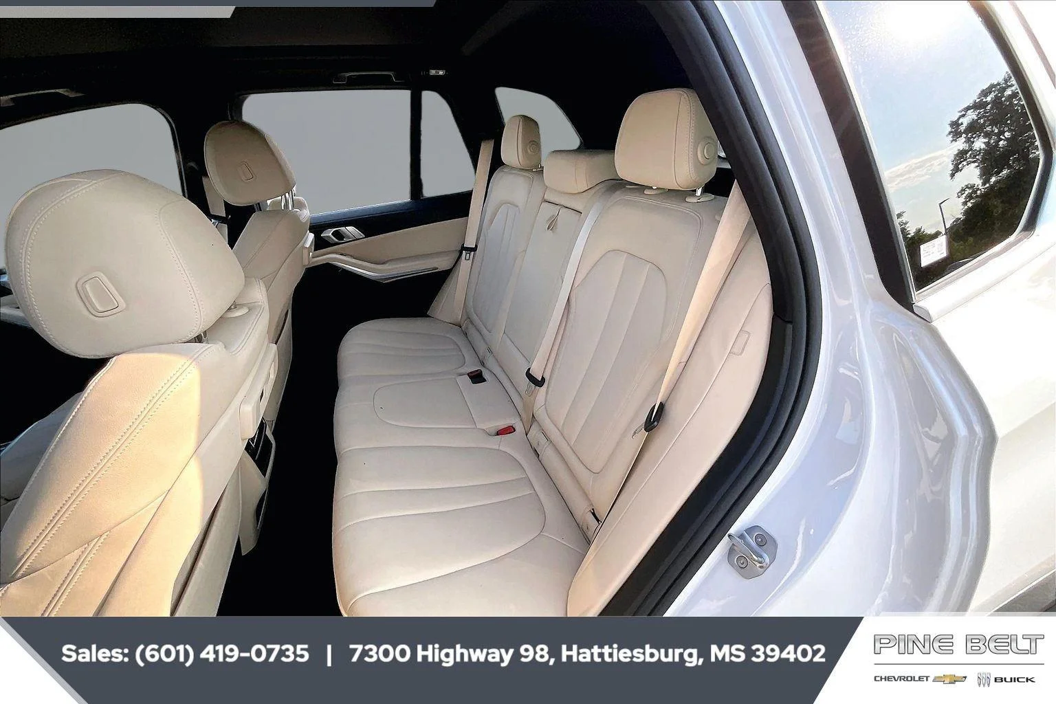 Used 2019 Mineral White Metallic BMW xDrive40i image 19