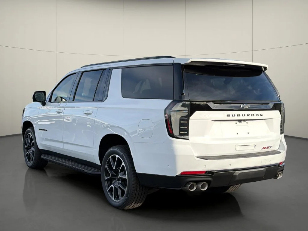 New 2026 Summit White Chevrolet RST image 5