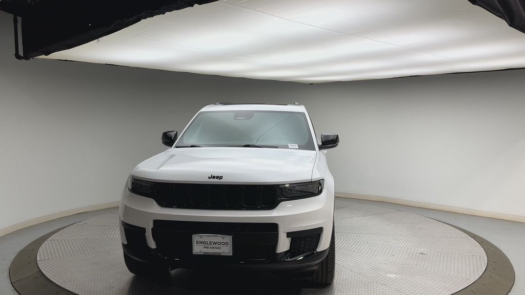 Used 2025 Bright White Clearcoat Jeep Altitude X image 7