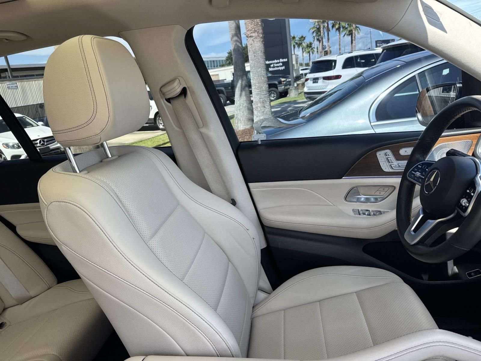Certified Used 2022 Blue Mercedes-Benz GLE 350 image 11