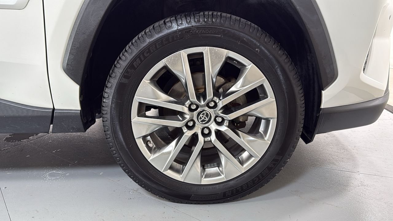 Certified Used 2019 White Toyota Limited image 21