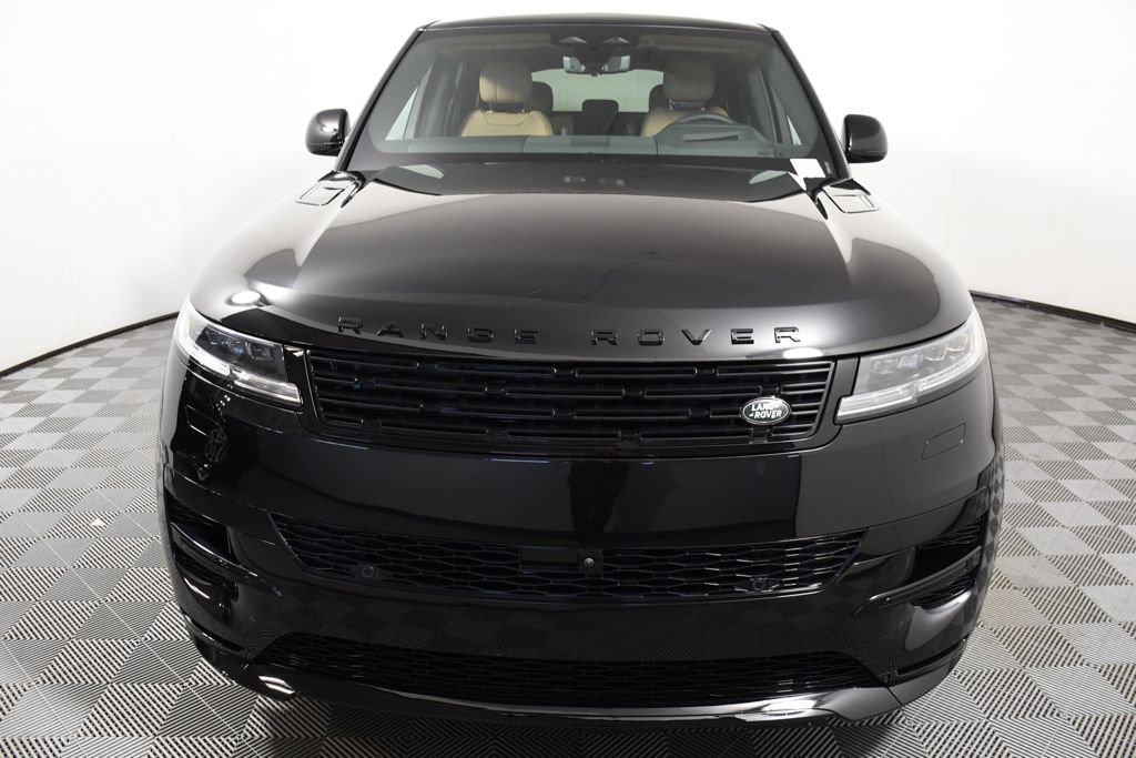 New 2026 Santorini Blk Land Rover Dynamic SE image 10