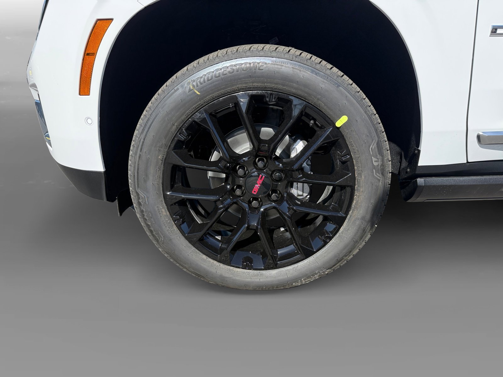 2026 GMC Yukon XL Denali - Photo 9