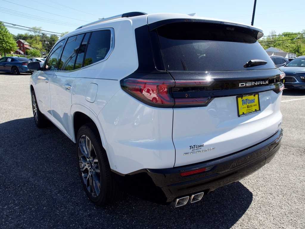 2026 GMC Acadia Denali Ultimate - Photo 8
