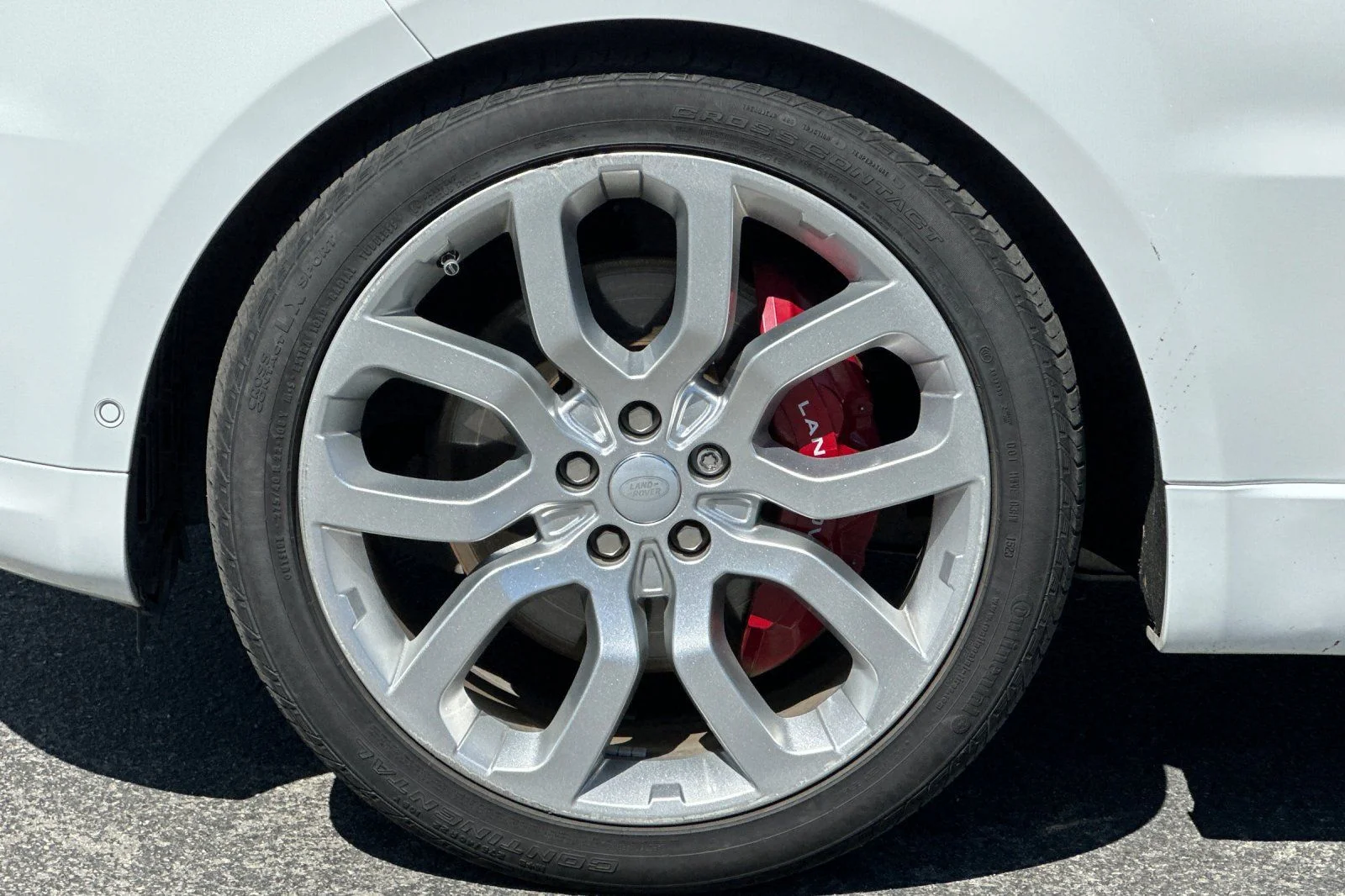 Used 2019  Land Rover Supercharged image 34