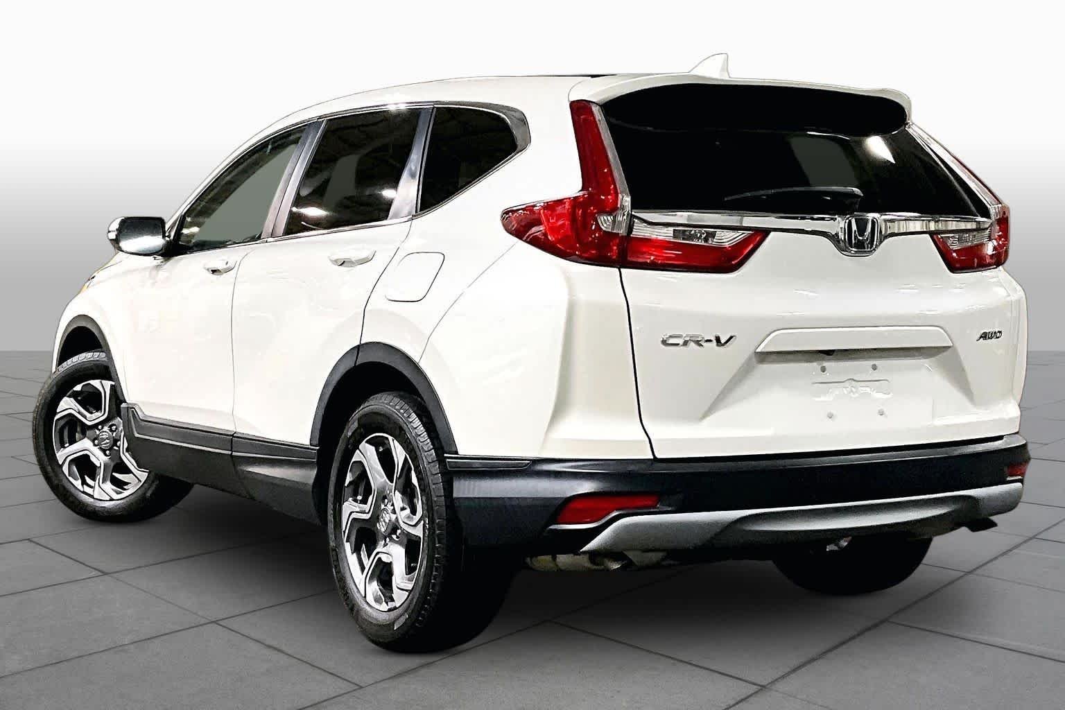 Used 2018 White Diamond Pearl Honda EX-L image 12