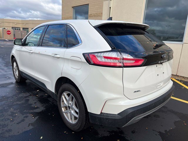 Used 2024 White Ford SEL image 4